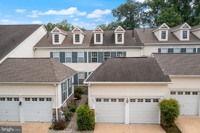805 Thicket Ct in Odenton, MD - Building Photo - Building Photo
