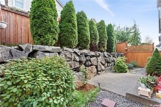 19366 113th Pl SE in Kent, WA - Building Photo - Building Photo