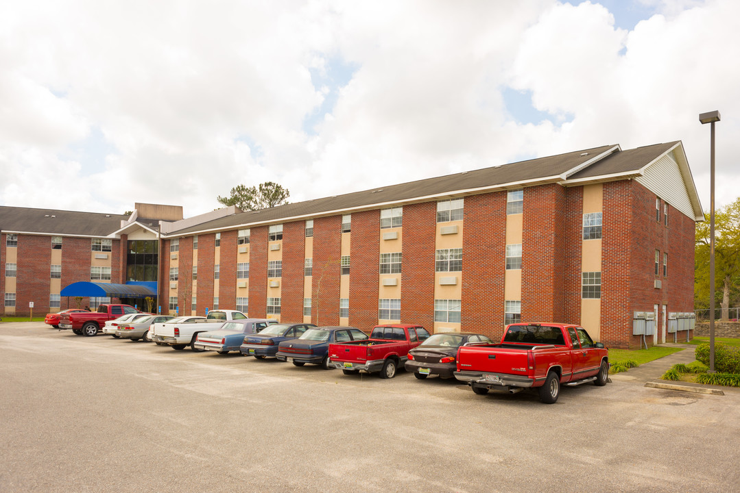 High Pointe Senior Apartments in Eight Mile, AL - Building Photo