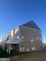 7551 Dundee Rd in Woodlawn, MD - Building Photo