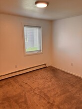 3604 Oregon Dr in Anchorage, AK - Building Photo - Building Photo