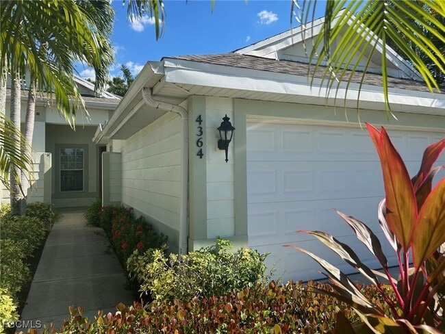 4364 Avian Avenue in Ft. Myers, FL - Building Photo - Building Photo