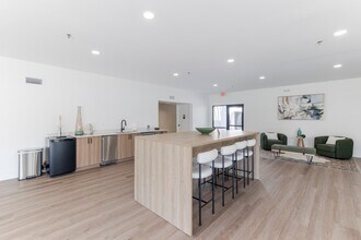 Views at the Peak in Phoenix, AZ - Building Photo - Building Photo