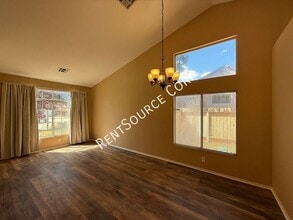 38758 Almador Ct in Palmdale, CA - Building Photo - Building Photo