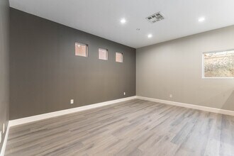 10505 Cold Mountain Ave in Las Vegas, NV - Building Photo - Building Photo