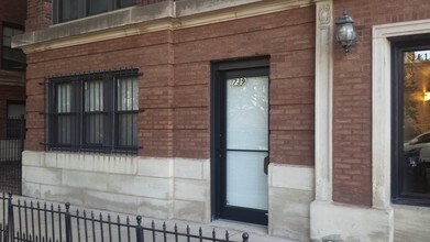 3665 N Broadway St in Chicago, IL - Foto de edificio - Building Photo