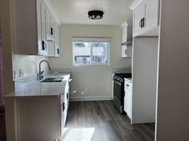 1016 Cabrillo Park Dr in Santa Ana, CA - Building Photo