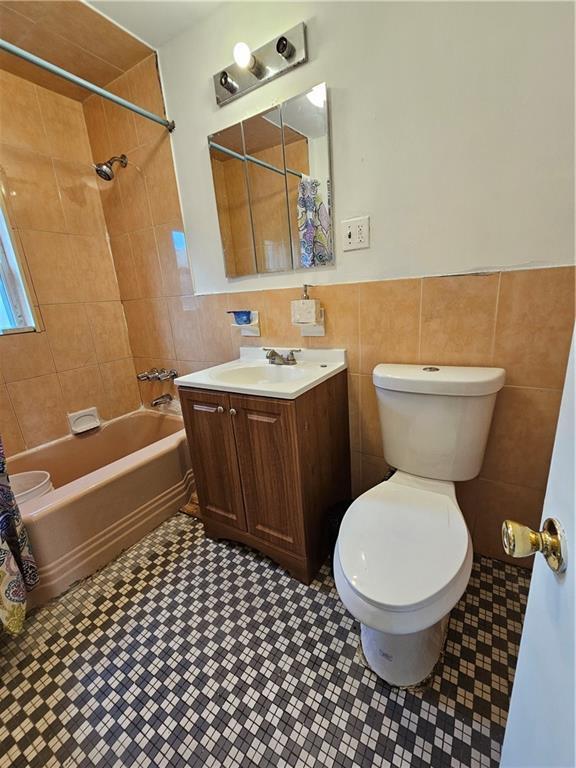 317 38th St-Unit -2 in Brooklyn, NY - Building Photo - Building Photo
