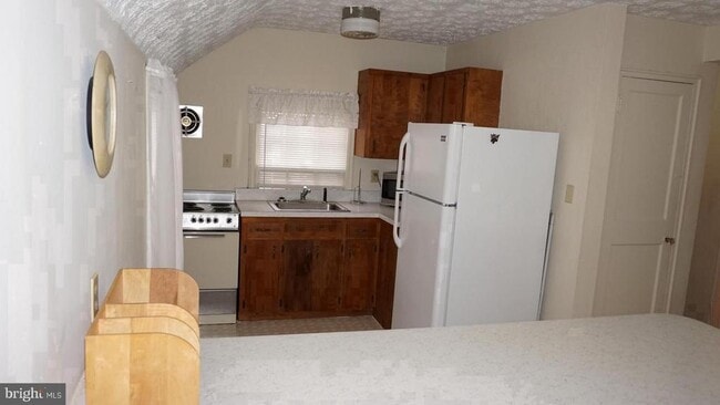 21640 N Essex Dr in Lexington Park, MD - Building Photo - Building Photo