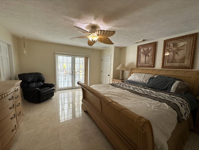 2085 SE Hanford Rd in Port St. Lucie, FL - Building Photo - Building Photo