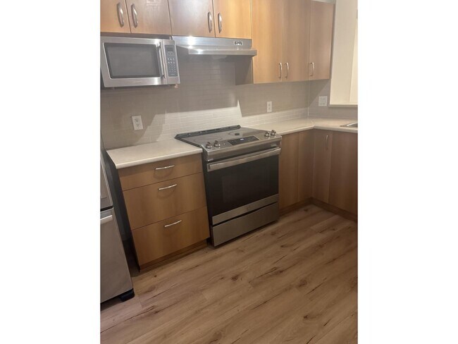 103-62A 62 A Ave in Surrey, BC - Building Photo - Building Photo