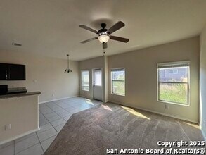 8711 Azul Sky Ct in Converse, TX - Building Photo - Building Photo