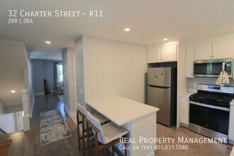 32 Charter St in Exeter, NH - Building Photo - Building Photo