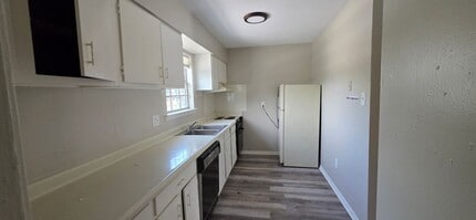 650 Central Ave in Jefferson, LA - Building Photo - Building Photo