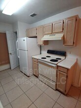 1285 Rumba Ln in Tallahassee, FL - Foto de edificio - Building Photo