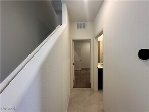 9097 Vesey Ave in Las Vegas, NV - Building Photo - Building Photo