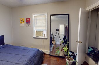 34 Speridakis Ter, Unit 3 in Cambridge, MA - Foto de edificio - Building Photo