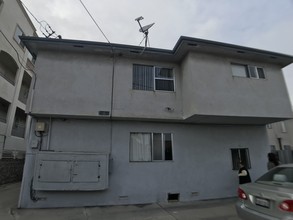 1026 S Norton Ave in Los Angeles, CA - Building Photo - Building Photo