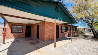 7248 E Granada Rd in Scottsdale, AZ - Foto de edificio - Building Photo