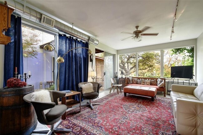 property at 213 N Nugent Ave