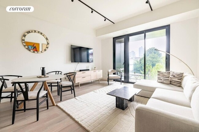 510 Driggs Ave in Brooklyn, NY - Building Photo - Building Photo