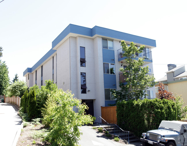 Phinney Heights Apartments in Seattle, WA - Building Photo - Building Photo