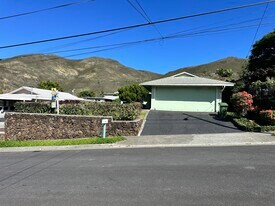 1296 Kupau St in Kailua, HI - Building Photo