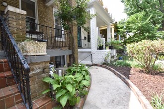620 Princeton Pl NW in Washington, DC - Building Photo - Building Photo