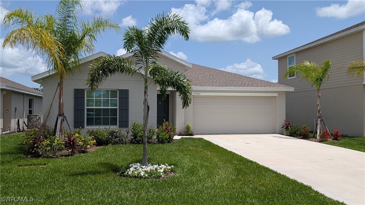 19962 Green Pasture Rd in Lehigh Acres, FL - Building Photo
