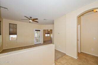 2528 S Portland Ave in Gilbert, AZ - Foto de edificio - Building Photo