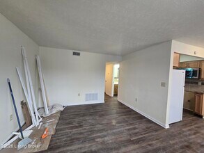 3212 Springfield Dr in Louisville, KY - Building Photo - Building Photo