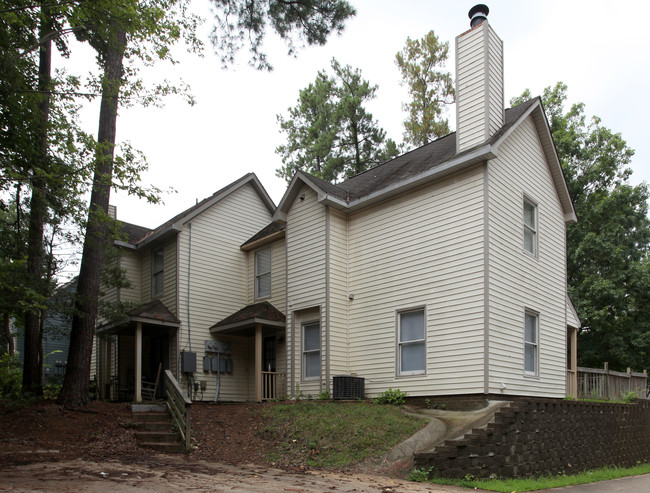 4404 Brockton Dr in Raleigh, NC - Building Photo - Building Photo