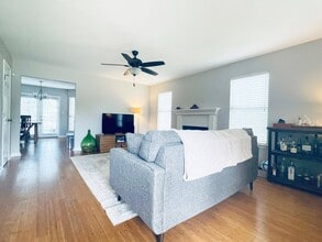 391 Brookwood Blvd in Mary Esther, FL - Building Photo - Building Photo