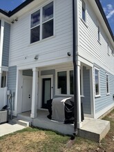 111 Stella Dr in Nashville, TN - Foto de edificio - Building Photo