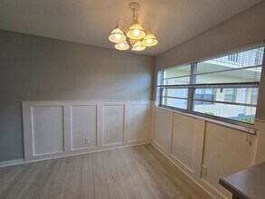 36 Pine Arbor Ln in Vero Beach, FL - Building Photo - Building Photo