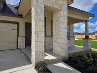 141 Yuba Path in Niederwald, TX - Foto de edificio - Building Photo