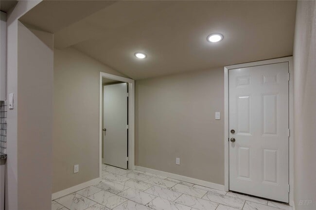 property at 11933 Beechnut St