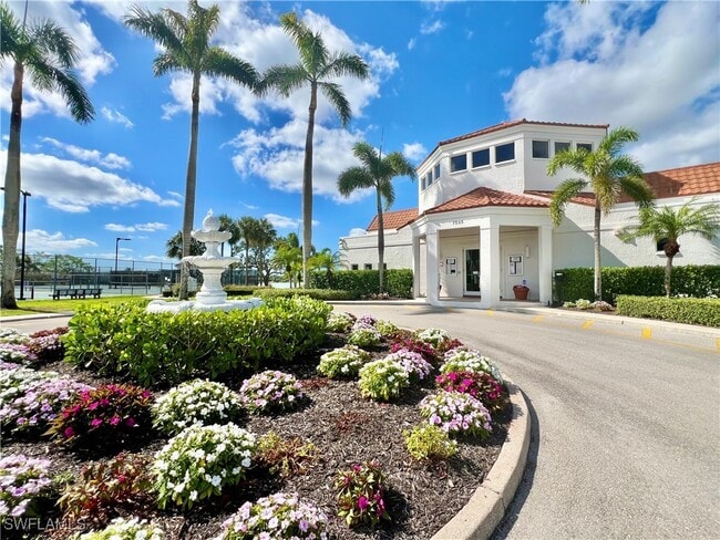 7749 Jewel Ln in Naples, FL - Foto de edificio - Building Photo