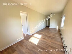 340 Rochelle St, Unit 2 in Pittsburgh, PA - Building Photo - Building Photo