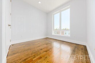 Luxury 2 BR in Bushwick with Balcony & Roo in Brooklyn, NY - Building Photo - Building Photo
