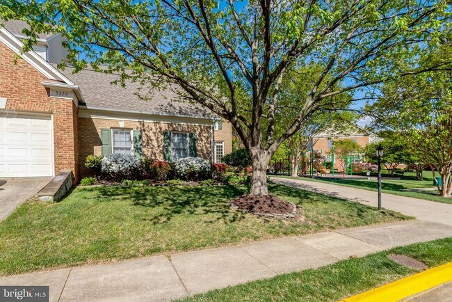 5231 Winter View Dr in Alexandria, VA - Building Photo - Building Photo