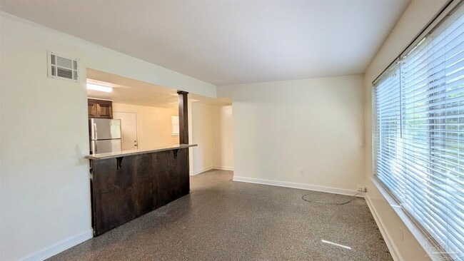 2120 Curry Cir in Pensacola, FL - Building Photo - Building Photo