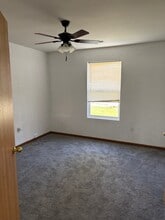 209 River Laurel Dr in Belleville, IL - Building Photo - Building Photo