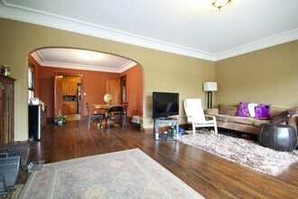 1404 University Ave NE in Minneapolis, MN - Building Photo - Building Photo