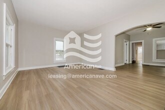 115 N Topping Ave in Kansas City, MO - Building Photo - Building Photo