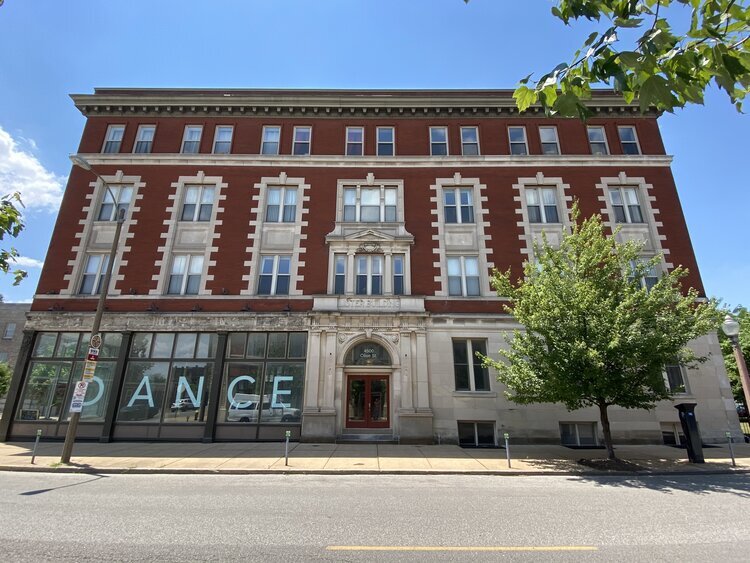 4500 Olive St in St. Louis, MO - Building Photo