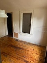 1668 W 36th St in Jacksonville, FL - Foto de edificio - Building Photo