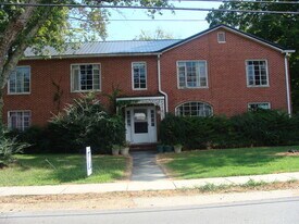 621 N Dixie Ave, Unit C