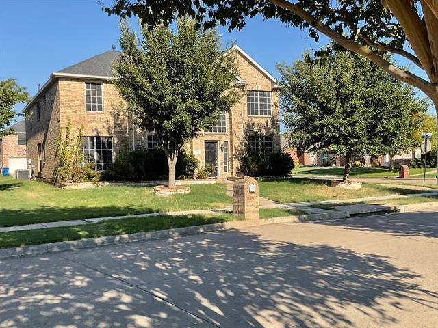 3102 Red Oak Dr in Sunnyvale, TX - Foto de edificio - Building Photo