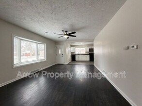 6411 Adams St in Lincoln, NE - Building Photo - Building Photo